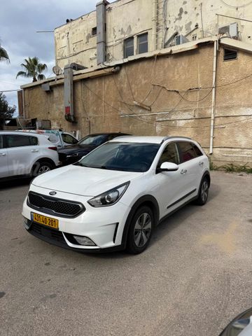 קיה נירו