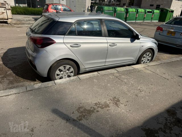 יונדאי i20
