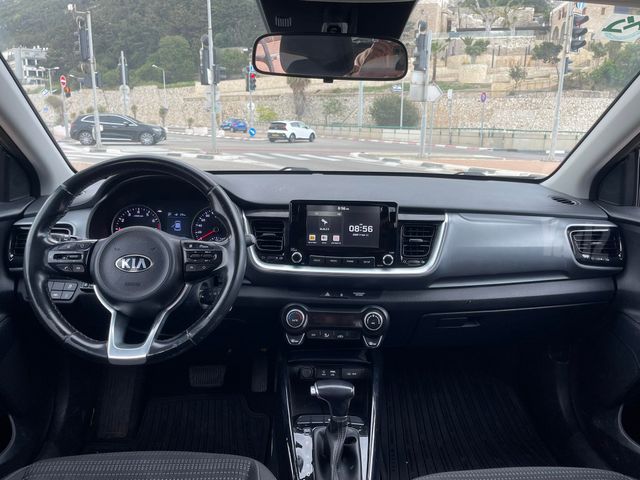 קיה סטוניק
