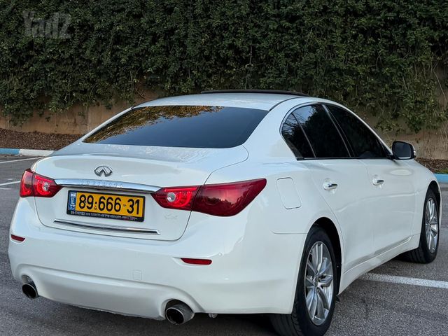אינפיניטי Q50
