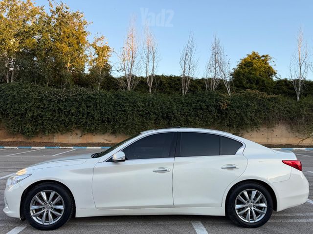 אינפיניטי Q50