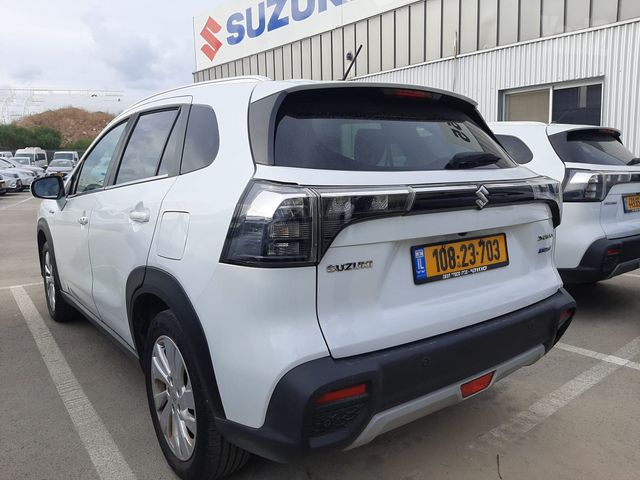סוזוקי S-Cross