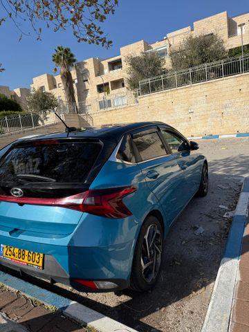 יונדאי i20