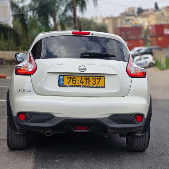 ניסאן ג'וק