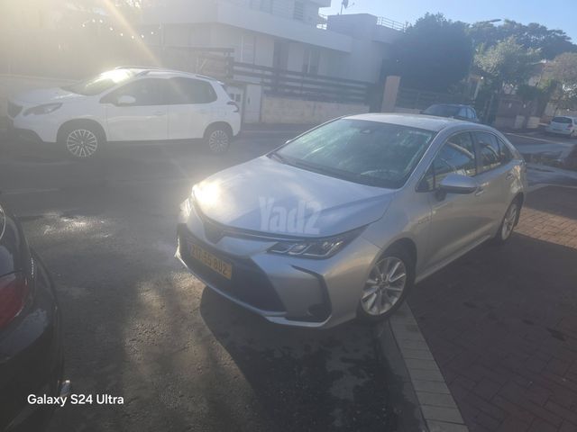 טויוטה קורולה