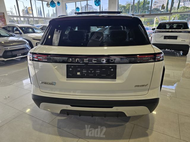 ג'אקו J7