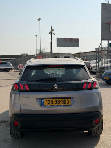פיג'ו 3008