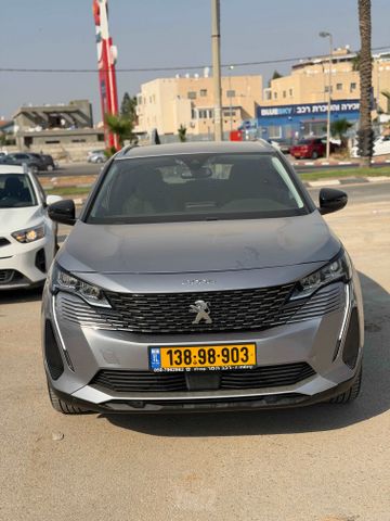 פיג'ו 3008
