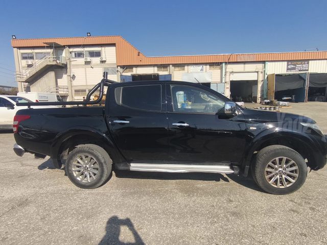 מיצובישי טרייטון / L200