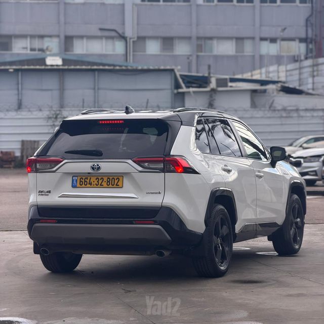 מודעת רכב טויוטה RAV4 2