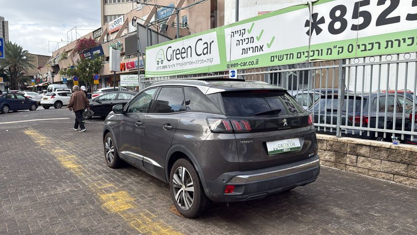 פיג'ו 3008