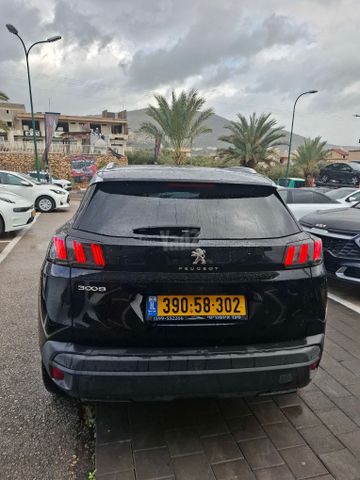 פיג'ו 3008