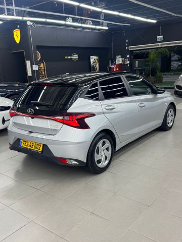 יונדאי i20