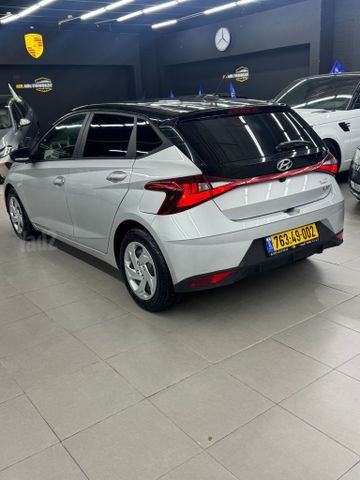 יונדאי i20