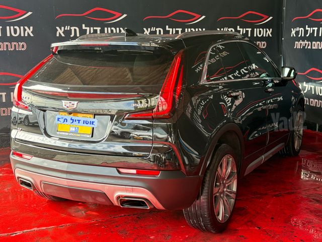 קאדילק XT4