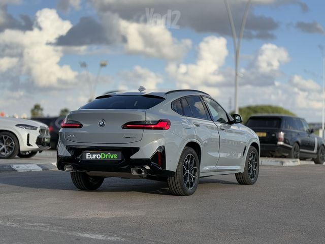 ב מ וו X4