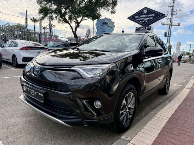 טויוטה RAV4