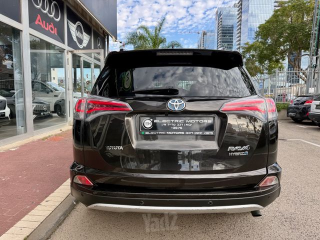 טויוטה RAV4