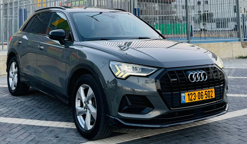 אאודי Q3