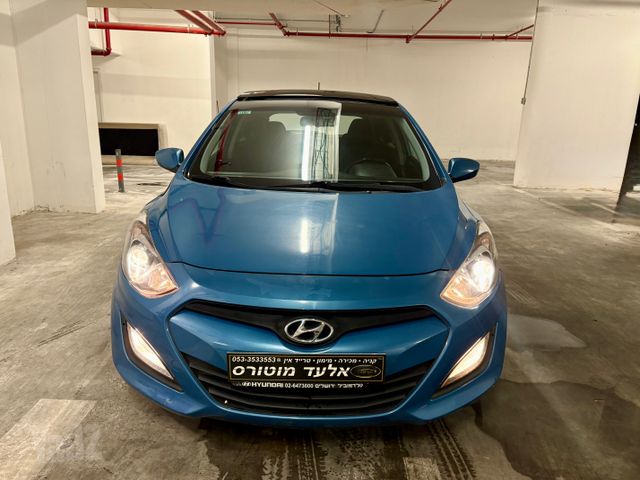 יונדאי i30