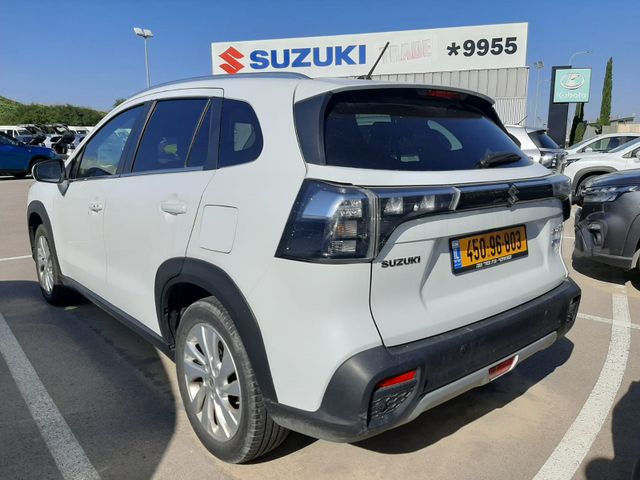 סוזוקי S-Cross