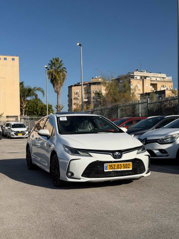 טויוטה קורולה