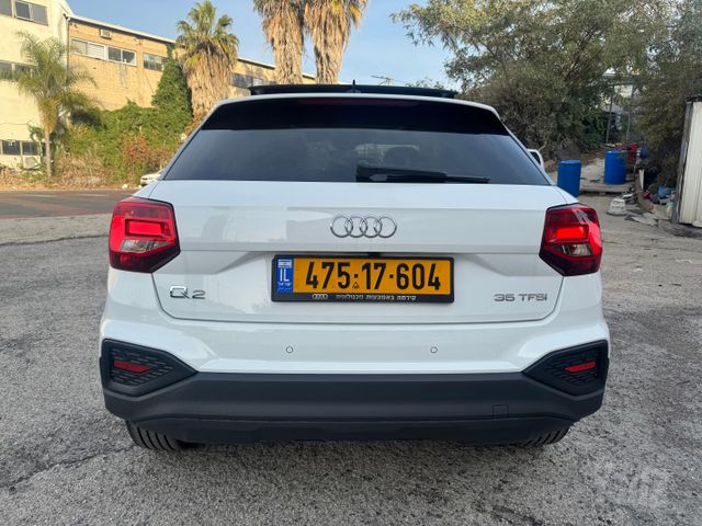 אאודי Q2