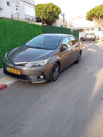 טויוטה קורולה