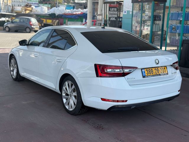 סקודה סופרב