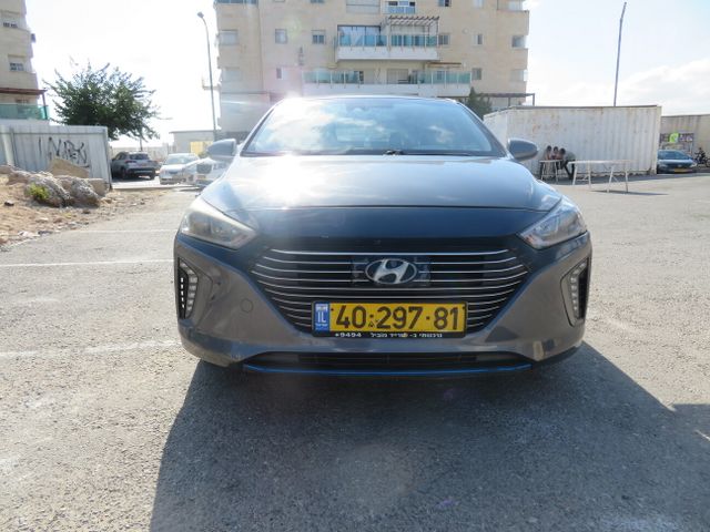 יונדאי איוניק