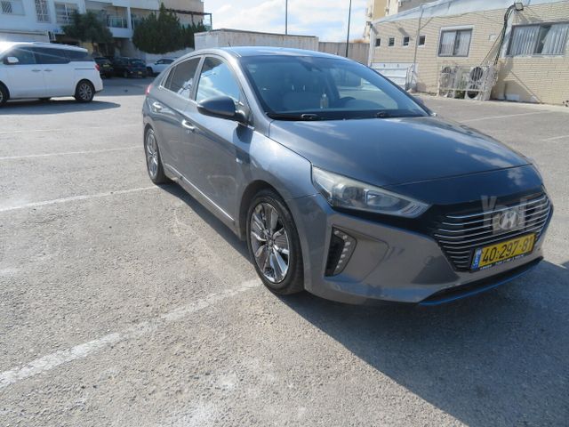 יונדאי איוניק