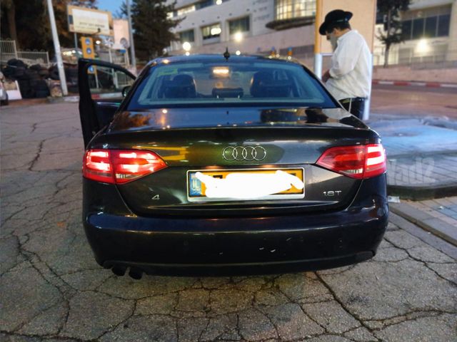 מודעת רכב אאודי A4