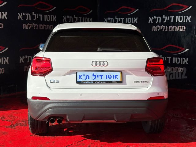 אאודי Q2