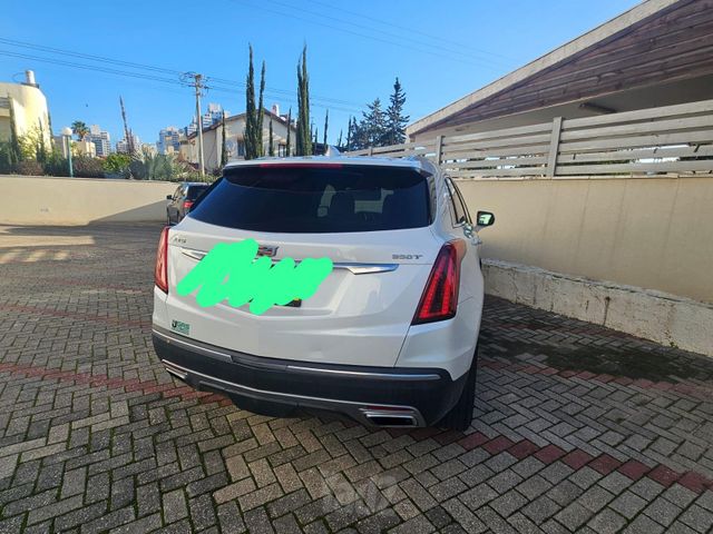 קאדילק XT5