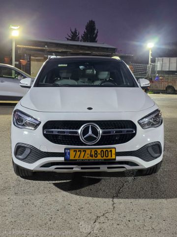 מרצדס-בנץ GLA
