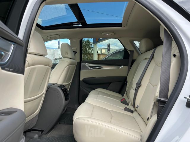 קאדילק XT5