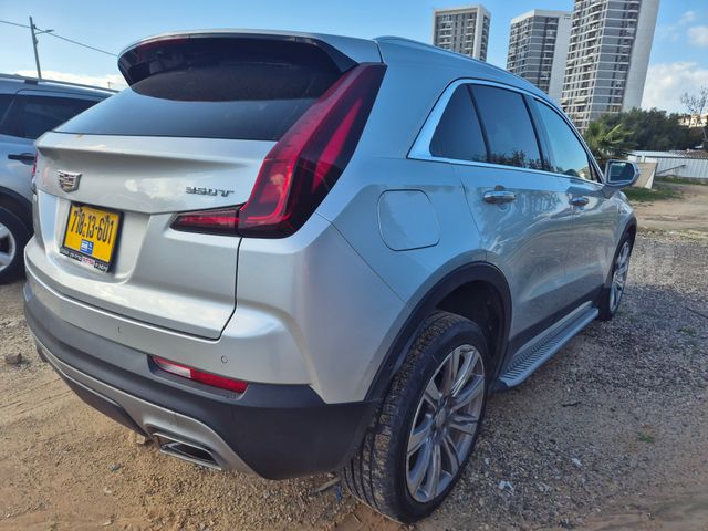 מודעת רכב קאדילק XT4 2