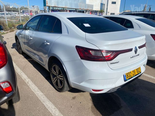 רנו מגאן