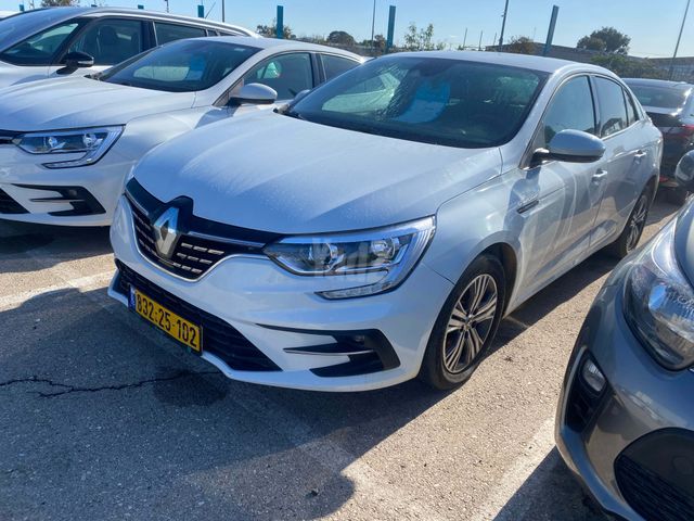 רנו מגאן