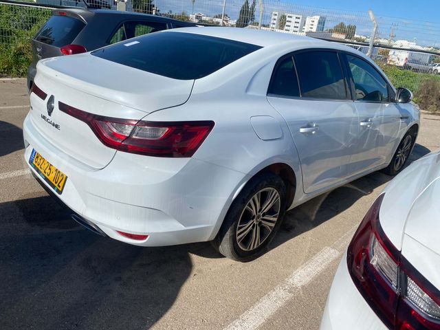 רנו מגאן