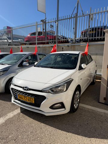 יונדאי i20