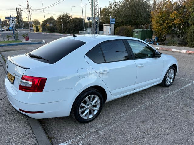 סקודה אוקטביה