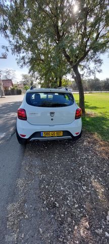 דאצ'יה סנדרו