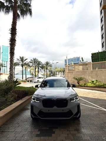 ב מ וו X4 M