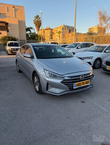 יונדאי אלנטרה