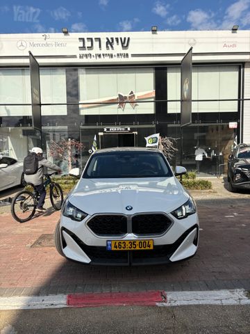 ב מ וו X2