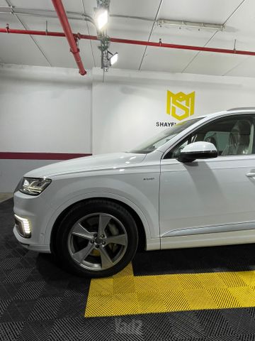 אאודי Q7