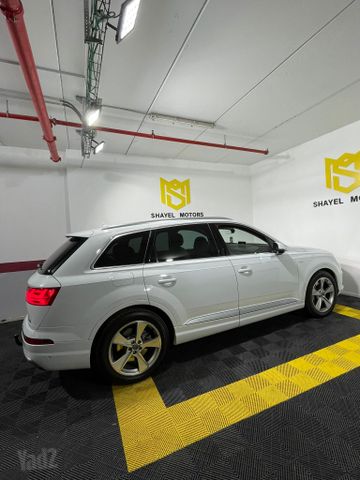 אאודי Q7