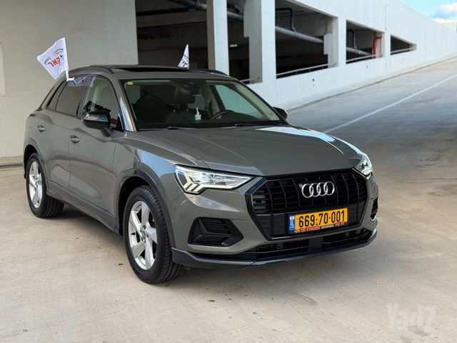 אאודי Q3