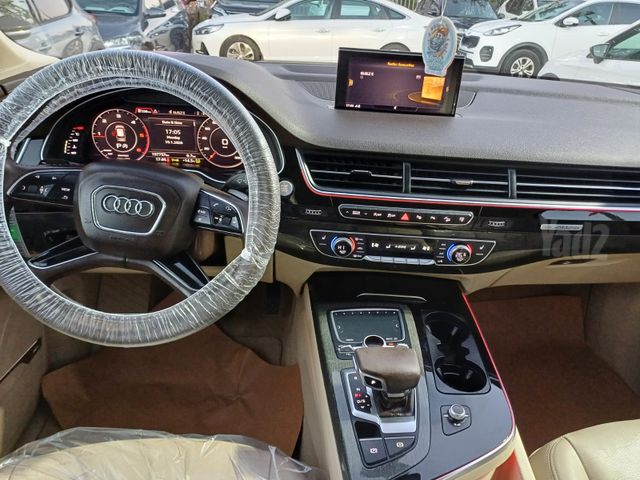אאודי Q7